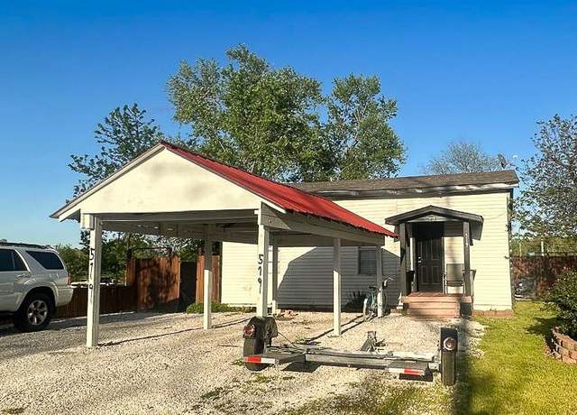 Property at 519 B St, Rogers, AR 72756, 2 beds, 1 bath