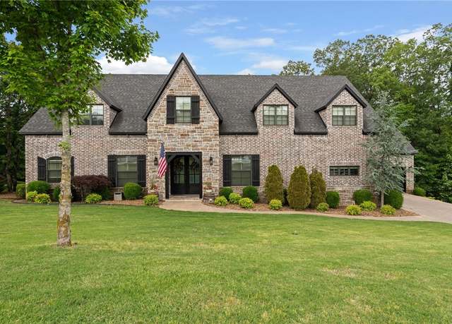 Property at 6057 W Bannister Dr, Fayetteville, AR 72704, 4 beds, 3.5 baths