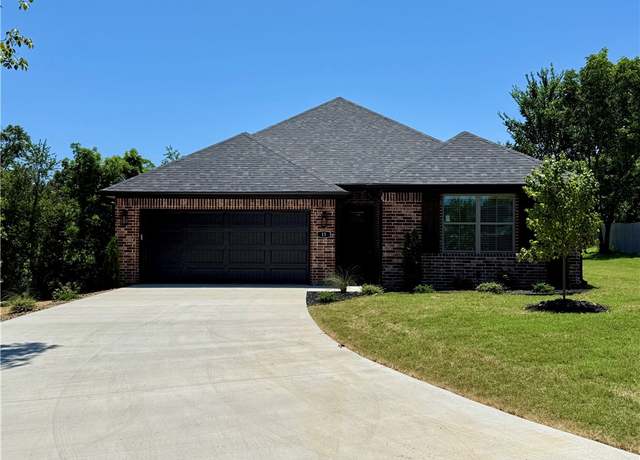 Property at 15 Blairgowrie Cir, Bella Vista, AR 72715, 3 beds, 2 baths