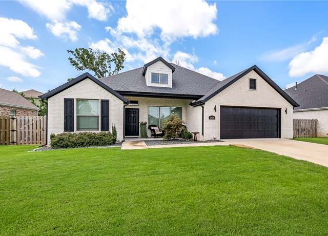 Property at 2006 W Chandler Ave, Rogers, AR 72758, 4 beds, 2 baths