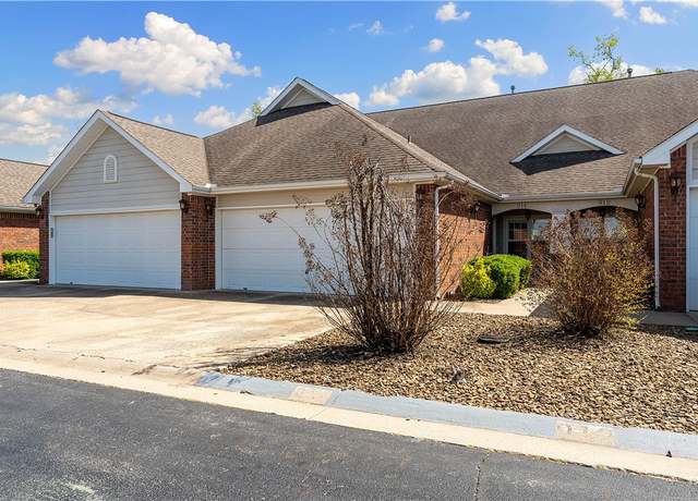 Property at 914 S Dixson St, Rogers, AR 72758, 3 beds, 2 baths