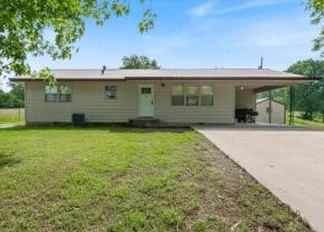 Property at 206 Trailwood Rd, Anderson, MO 64831, 4 beds, 2 baths