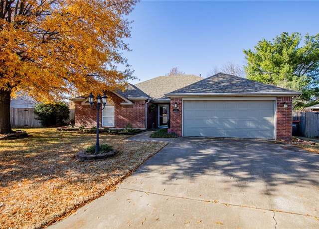 Property at 1456 Niagara, Springdale, AR 72762, 3 beds, 2 baths