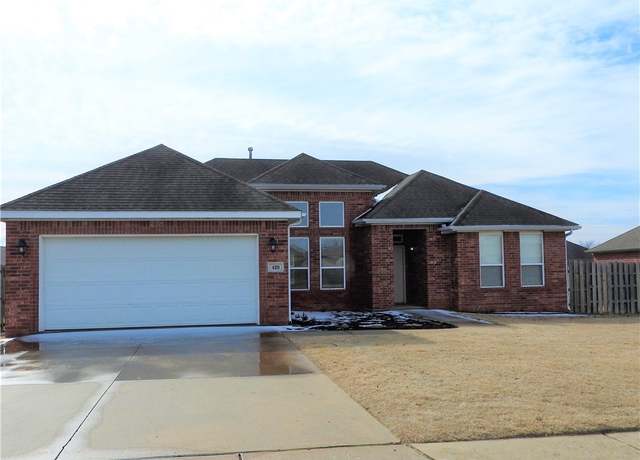 Property at 420 Torino Pl, Centerton, AR 72719, 3 beds, 2 baths