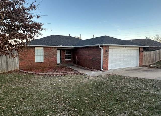 Property at 2503 Chanel St, Siloam Springs, AR 72761, 3 beds, 2 baths