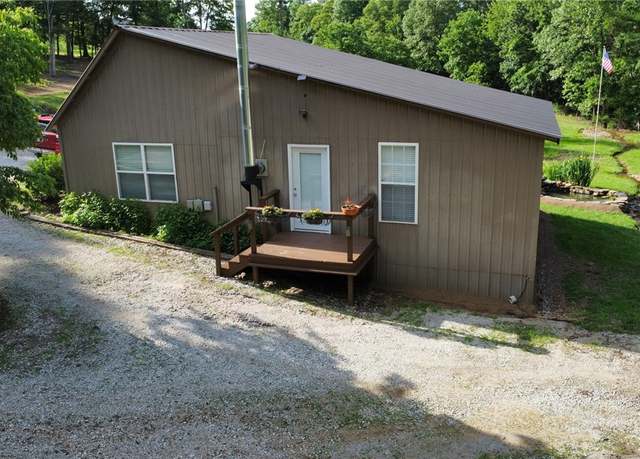 Property at 3139 Madison 2405, Huntsville, AR 72740, 3 beds, 2 baths