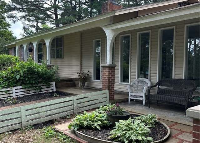 Property at 337 Shiloh Pines Ln, Russellville, AR 72802, 2 beds, 2 baths