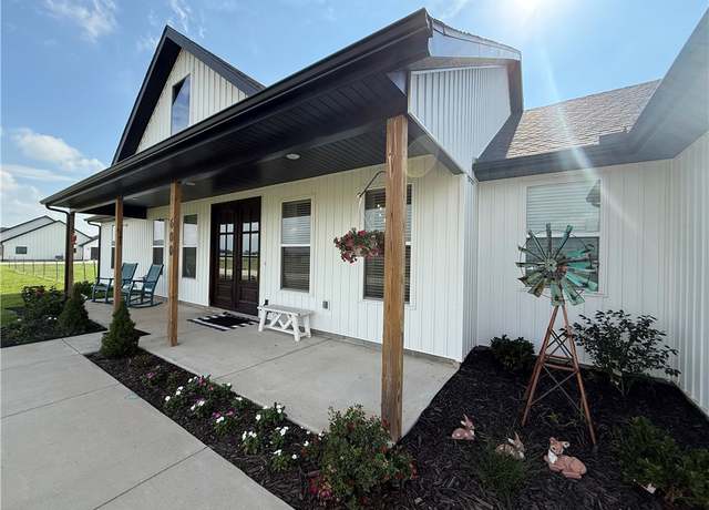 Property at 600 Madison 7353, Hindsville, AR 72738, 4 beds, 2.5 baths