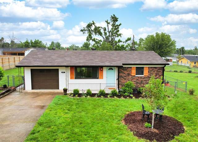 Property at 807 N 12th Pl, Rogers, AR 72756, 2 beds, 1 bath