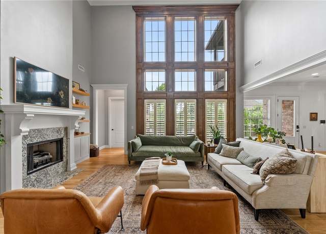 Property at 13 Dawn Hills Dr, Bentonville, AR 72712, 5 beds, 4.5 baths