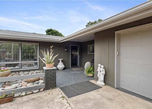 Property at 15361 W Highway 62, Eureka Springs, AR 72632, 2 beds, 2.5 baths
