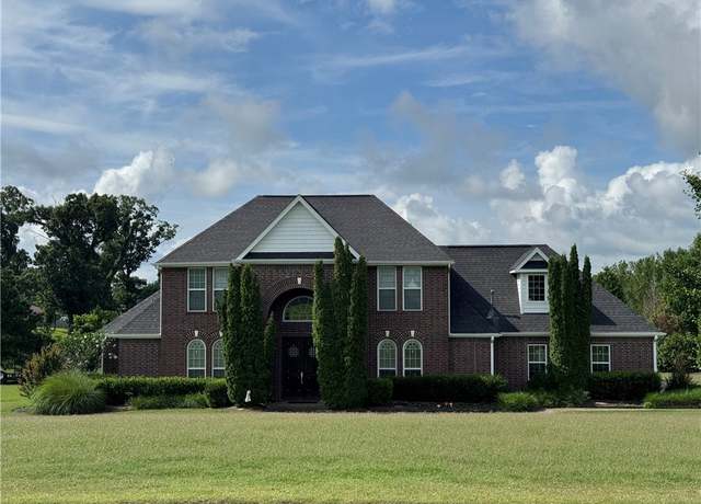 Property at 9739 Soaring Hawk Dr, Bentonville, AR 72713, 4 beds, 2.5 baths