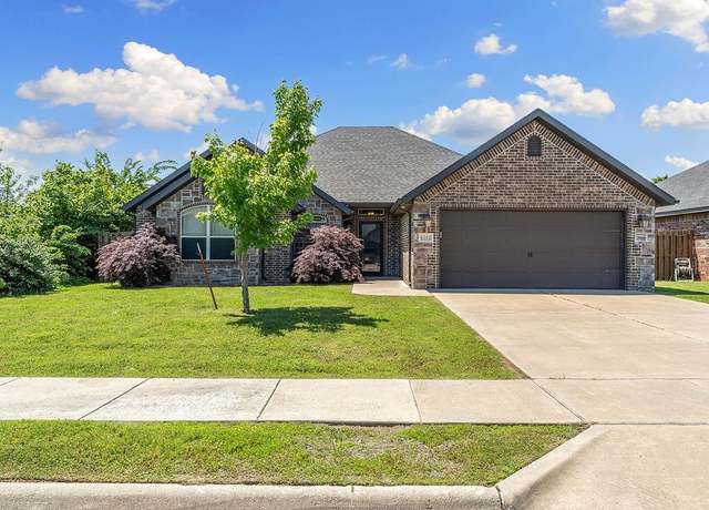 Property at 6212 S 39th St, Rogers, AR 72758, 3 beds, 2 baths