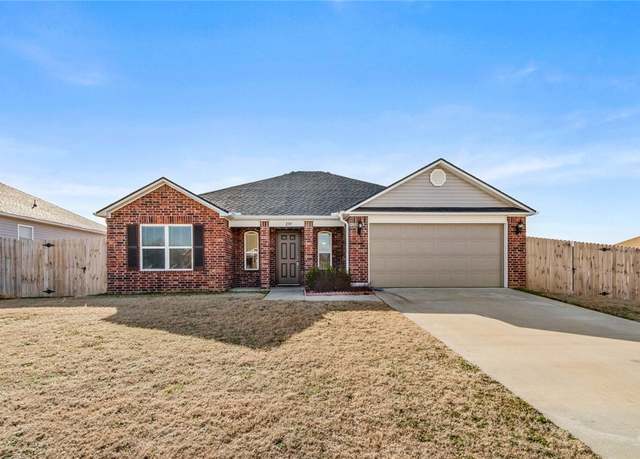 Property at 2319 Wyandotte Ave, Springdale, AR 72764, 4 beds, 2 baths