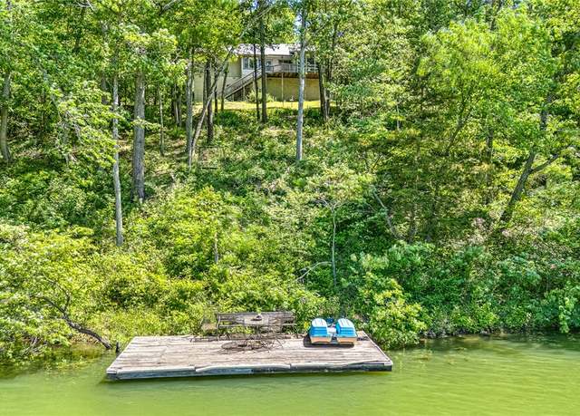 Property at 22 Marina Cir, Bella Vista, AR 72715, 2 beds, 2 baths