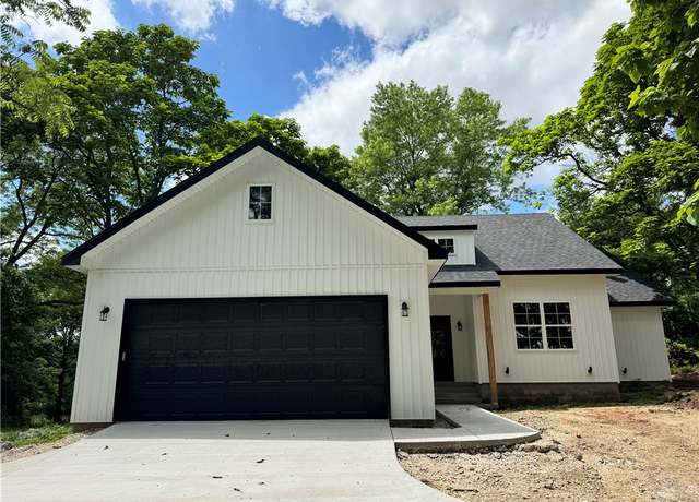 Property at 13537 Little Elm Rd, Farmington, AR 72730, 3 beds, 2 baths