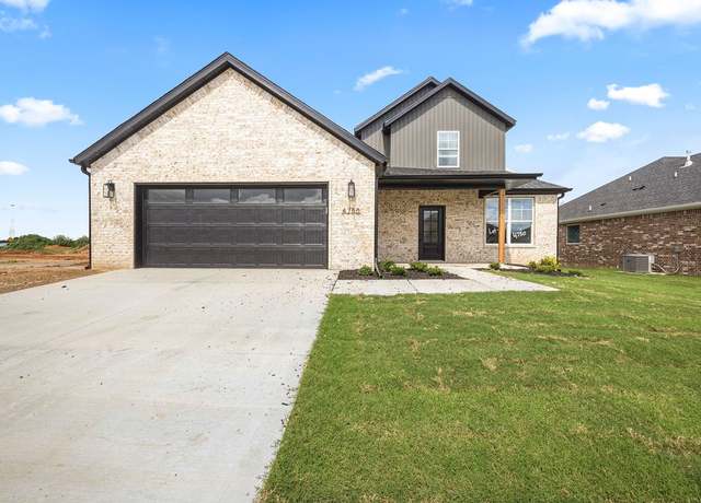Property at 4750 Cowboy St, Springdale, AR 72762, 5 beds, 2.5 baths