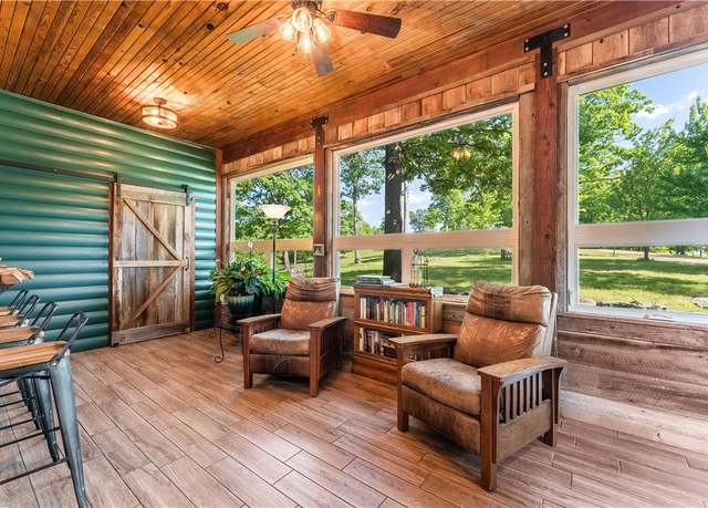 Property at 11939 Canova Trl, Mountainburg, AR 72946, 2 beds, 2 baths