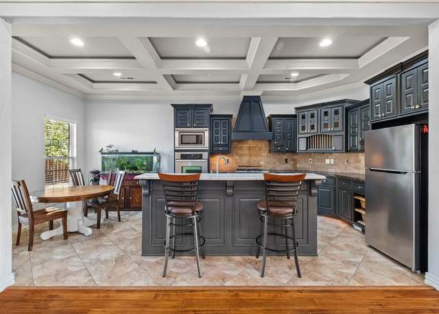 Property at 2506 SW Glenn Ridge Rd, Bentonville, AR 72713, 3 beds, 2.5 baths