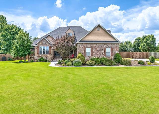 Property at 433 Whitcliff Dr, Cave Springs, AR 72718, 4 beds, 4 baths