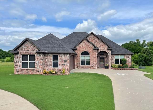 Property at 12020 Delaney Ct, Farmington, AR 72730, 3 beds, 2 baths