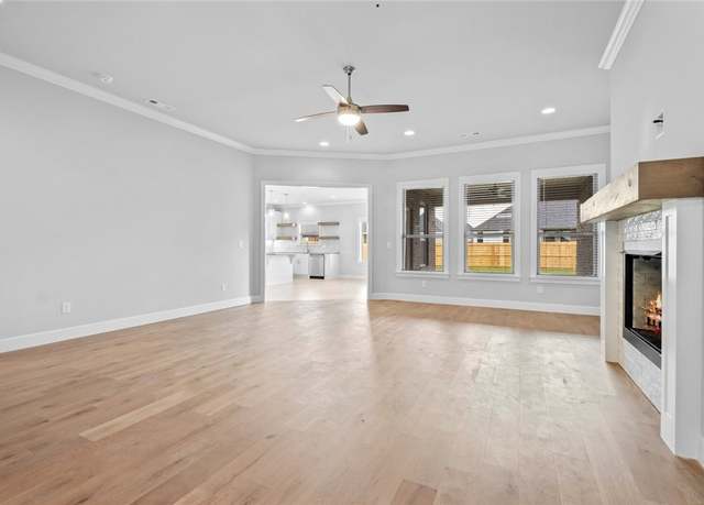 Property at 1471 Overcup Oak Ln, Bentonville, AR 72713, 4 beds, 2 baths