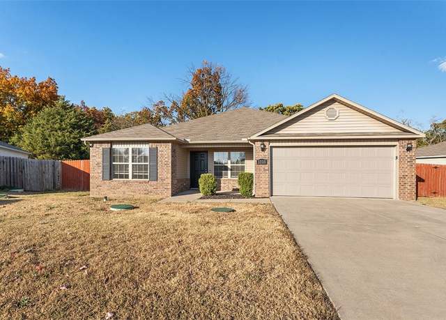 Property at 3733 Alliance Dr, Springdale, AR 72764, 4 beds, 2 baths