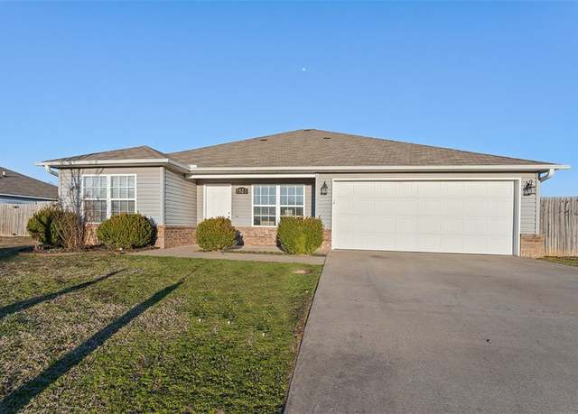 Property at 3521 Justice Dr, Springdale, AR 72764, 4 beds, 2 baths