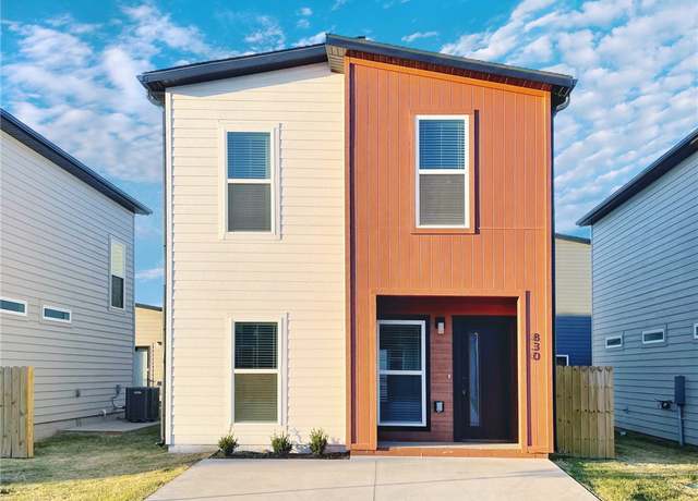 Property at 830 Massachusetts Ave, Bentonville, AR 72713, 2 beds, 2.5 baths