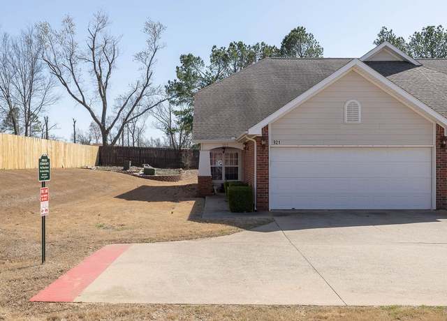 Property at 921 S Lafayette St, Rogers, AR 72758, 4 beds, 2 baths