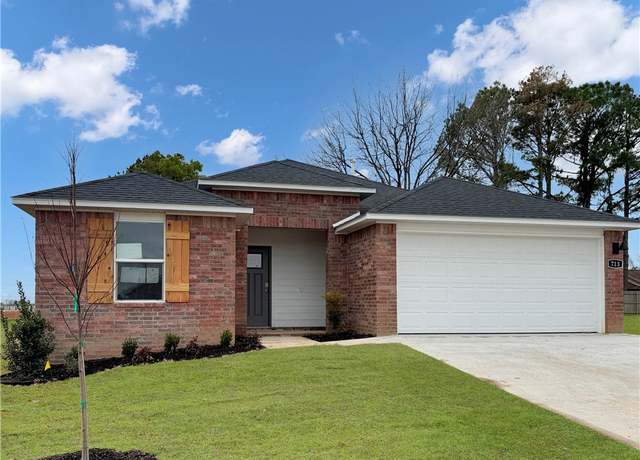 Property at 3010 Laredo Ln, Centerton, AR 72736, 3 beds, 2 baths