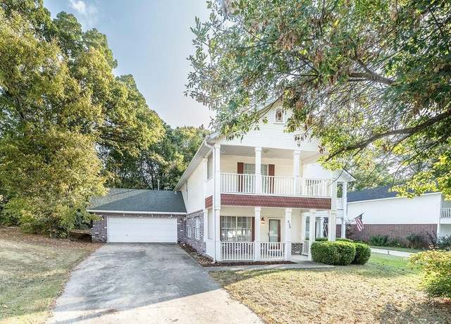 Property at 2128 E Cinnamon Way, Fayetteville, AR 72703, 3 beds, 2.5 baths