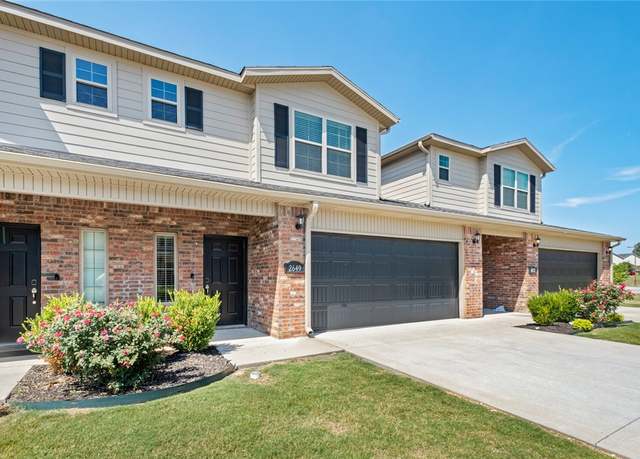 Property at 2649 W Everest Ave, Rogers, AR 72758, 3 beds, 2.5 baths