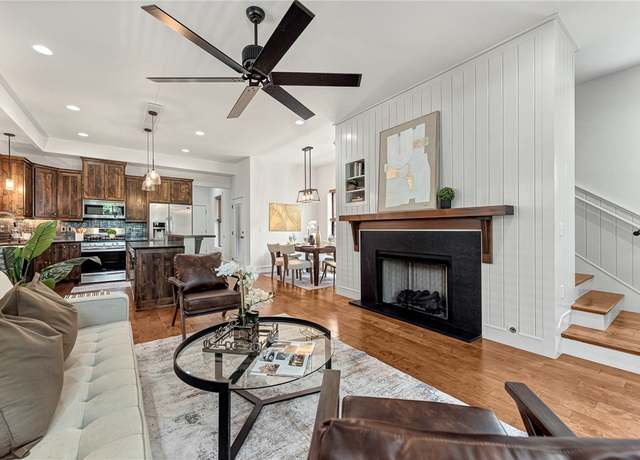 Property at 1814 Best Friend Ln, Fayetteville, AR 72704, 3 beds, 2.5 baths
