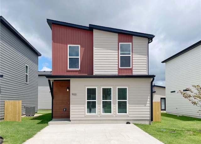 Property at 900 Massachusetts Ave, Bentonville, AR 72713, 3 beds, 2 baths