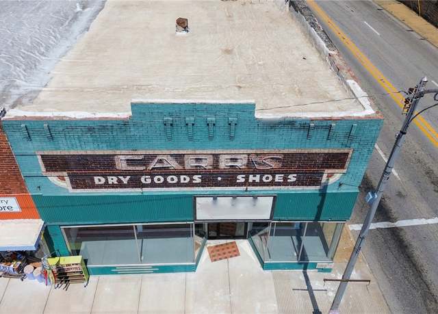 Property at 108 Public Sq, Berryville, AR 72616, 1 bed, 1 bath