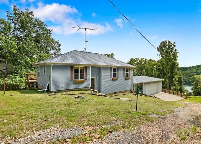 Property at 51 NW Ridge Rd, Eureka Springs, AR 72631, 4 beds, 3 baths