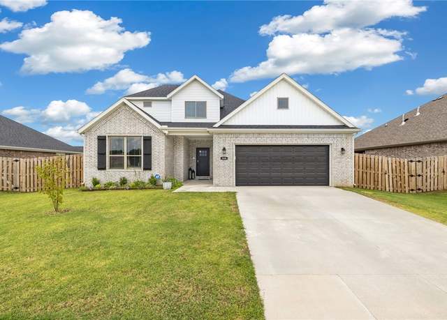 Property at 308 S Emerald Woods Run, Farmington, AR 72730, 4 beds, 3 baths