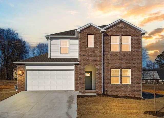 Property at 1918 Larkspur St, Springdale, AR 72762, 4 beds, 3 baths