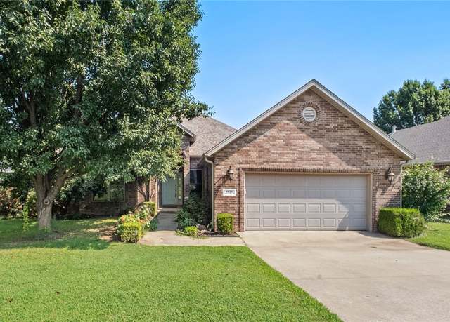 Property at 4826 W Plymouth Rock Pl, Fayetteville, AR 72704, 4 beds, 2 baths