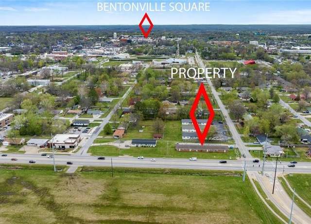 Property at 211 SE 14th St, Bentonville, AR 72712, 1 bed, 1 bath