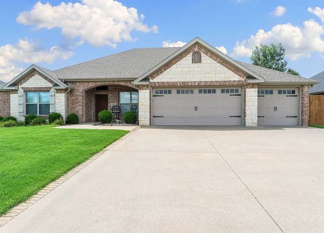 Property at 1231 Chattie Dr, Centerton, AR 72719, 4 beds, 2 baths