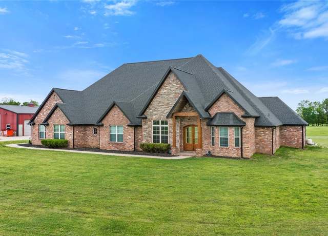 Property at 10277 S Highway 59, Summers, AR 72769, 4 beds, 4.5 baths