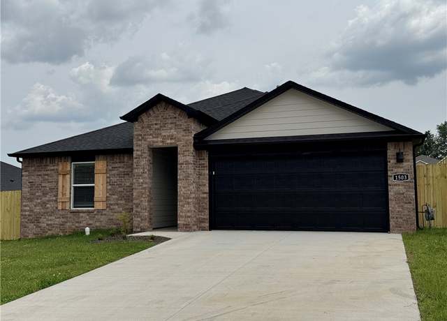 Property at 1503 Ridgeview Dr, Springdale, AR 72762, 4 beds, 2 baths