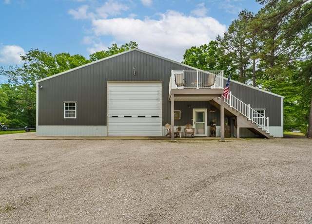 Property at 103 County Road 1522, Eureka Springs, AR 72632, 1 bed, 2 baths