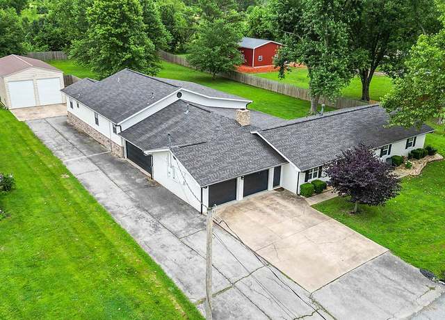 Property at 1711 Mayflower Rd, Bentonville, AR 72713, 6 beds, 4 baths