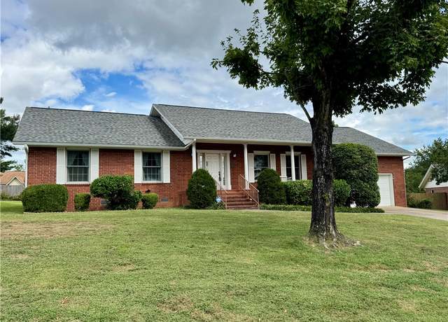 Property at 1207 S Tru Ln, Rogers, AR 72756, 3 beds, 2.5 baths