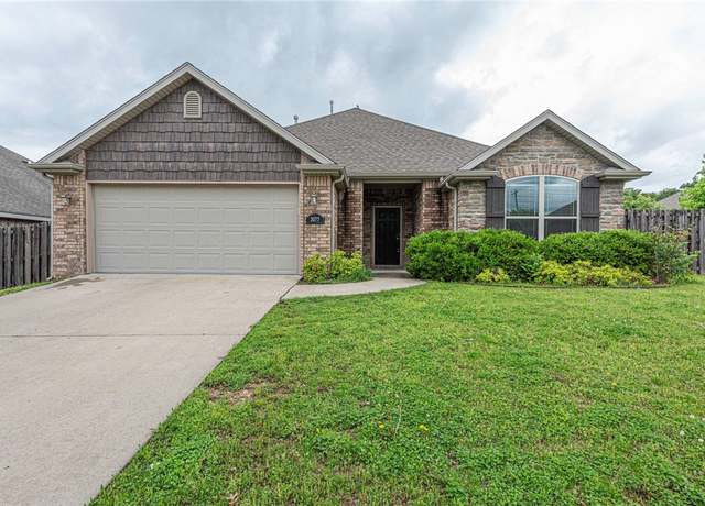Property at 3077 N Autumn Rose Ave, Fayetteville, AR 72704, 3 beds, 2 baths
