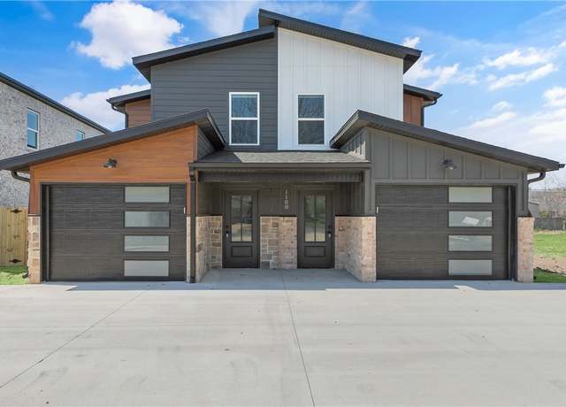 Property at 1100 Lockheed St, Bentonville, AR 72712, 4 beds, 2 baths