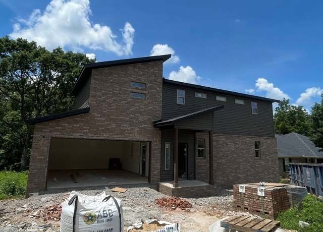 Property at 5 Hebrides Ln, Bella Vista, AR 72715, 2 beds, 2.5 baths